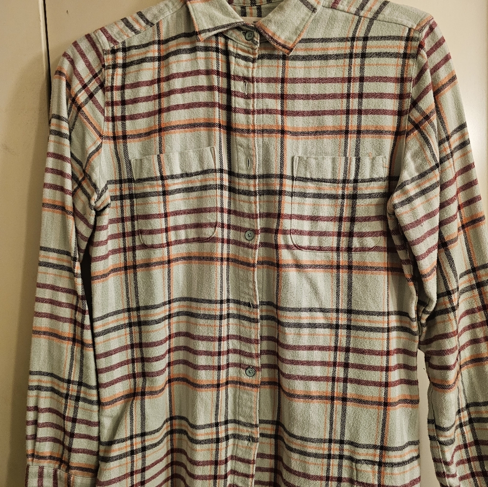 Woolrich Womans button up